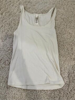 Skims Tank M